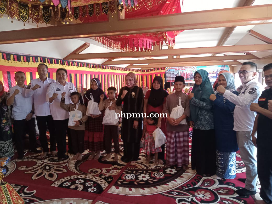 Dinsos Kab. Solok ikuti Kegiatan Silaturahmi Kader PKH dan Penyerahan Bantuan Kepada Penerima Manfaa