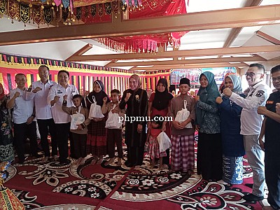 Dinsos Kab. Solok ikuti Kegiatan Silaturahmi Kader PKH dan Penyerahan Bantuan Kepada Penerima Manfaa